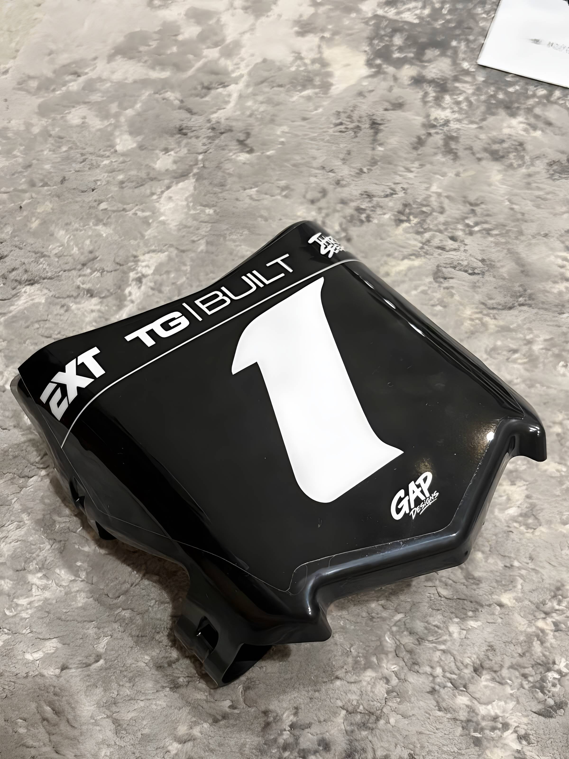 Glossy decal on glossy motocutz